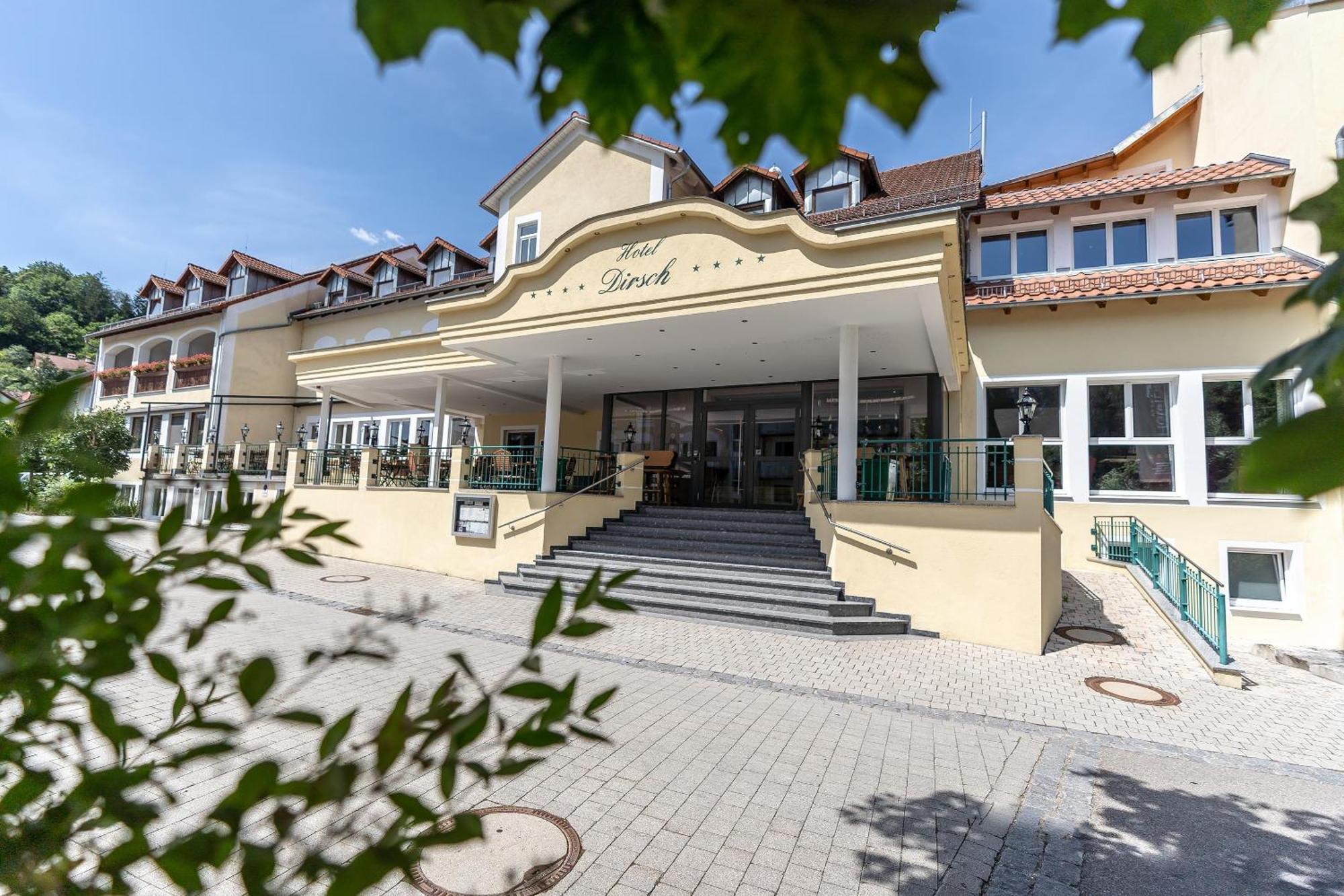 Hotel Dirsch Wellness & Spa Resort Emsing エクステリア 写真