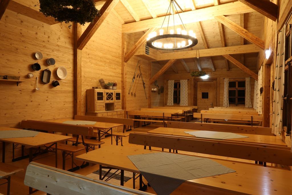 Hotel Dirsch Wellness & Spa Resort Emsing エクステリア 写真