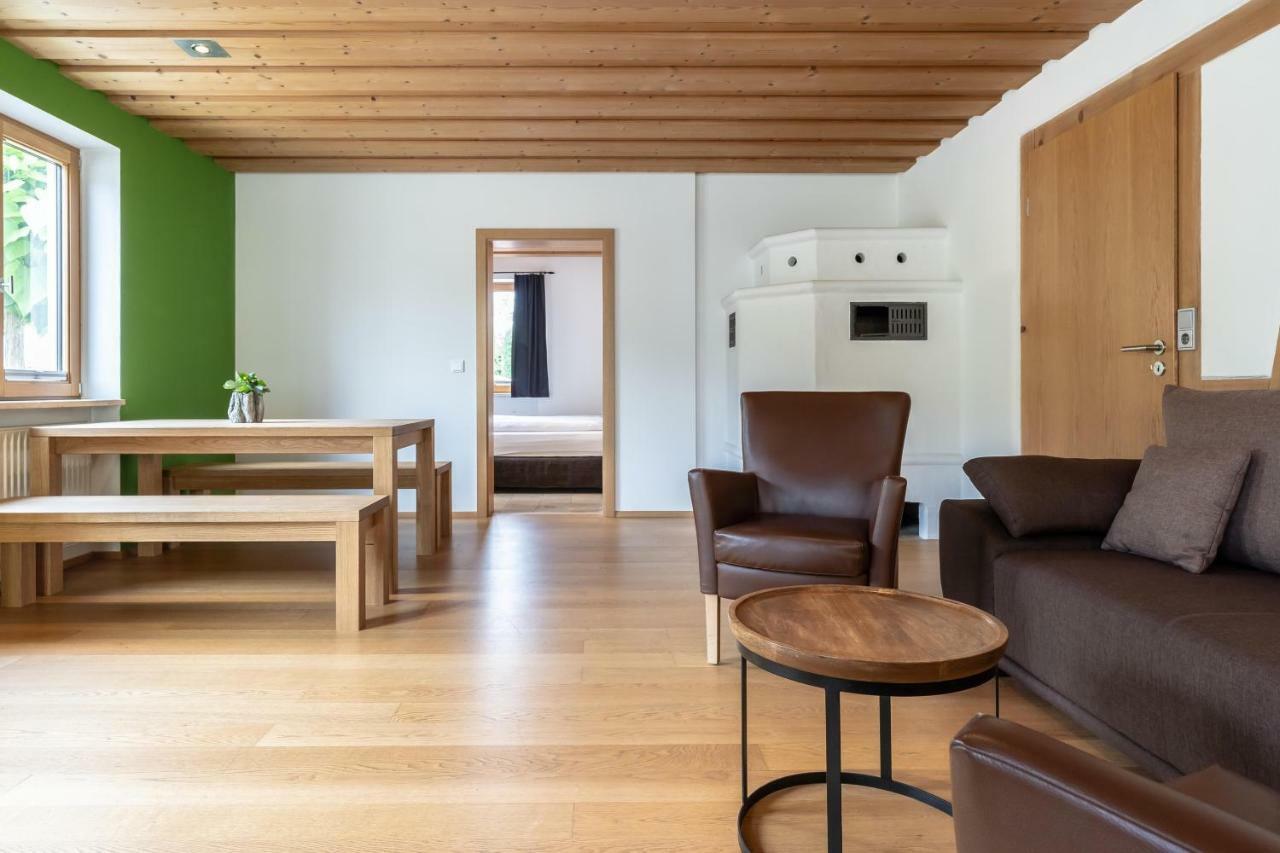 Hotel Dirsch Wellness & Spa Resort Emsing エクステリア 写真